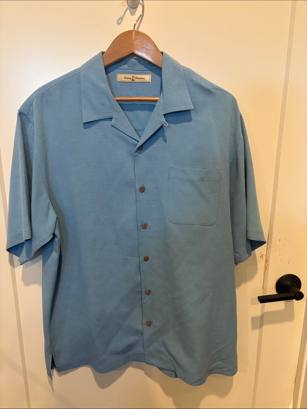 Tommy Bahama Seafoam Blue Short-Sleeve Camp Shirt. #0001